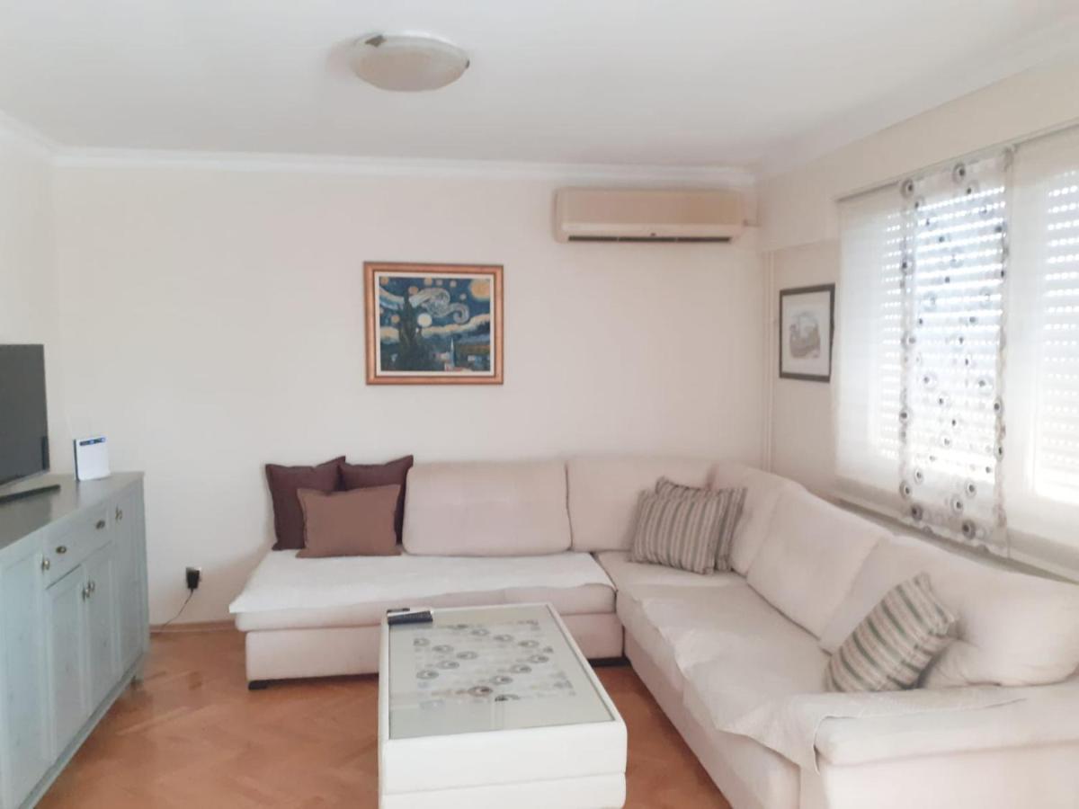 Apartment Spacious 80m2 In The Center Ljubuški